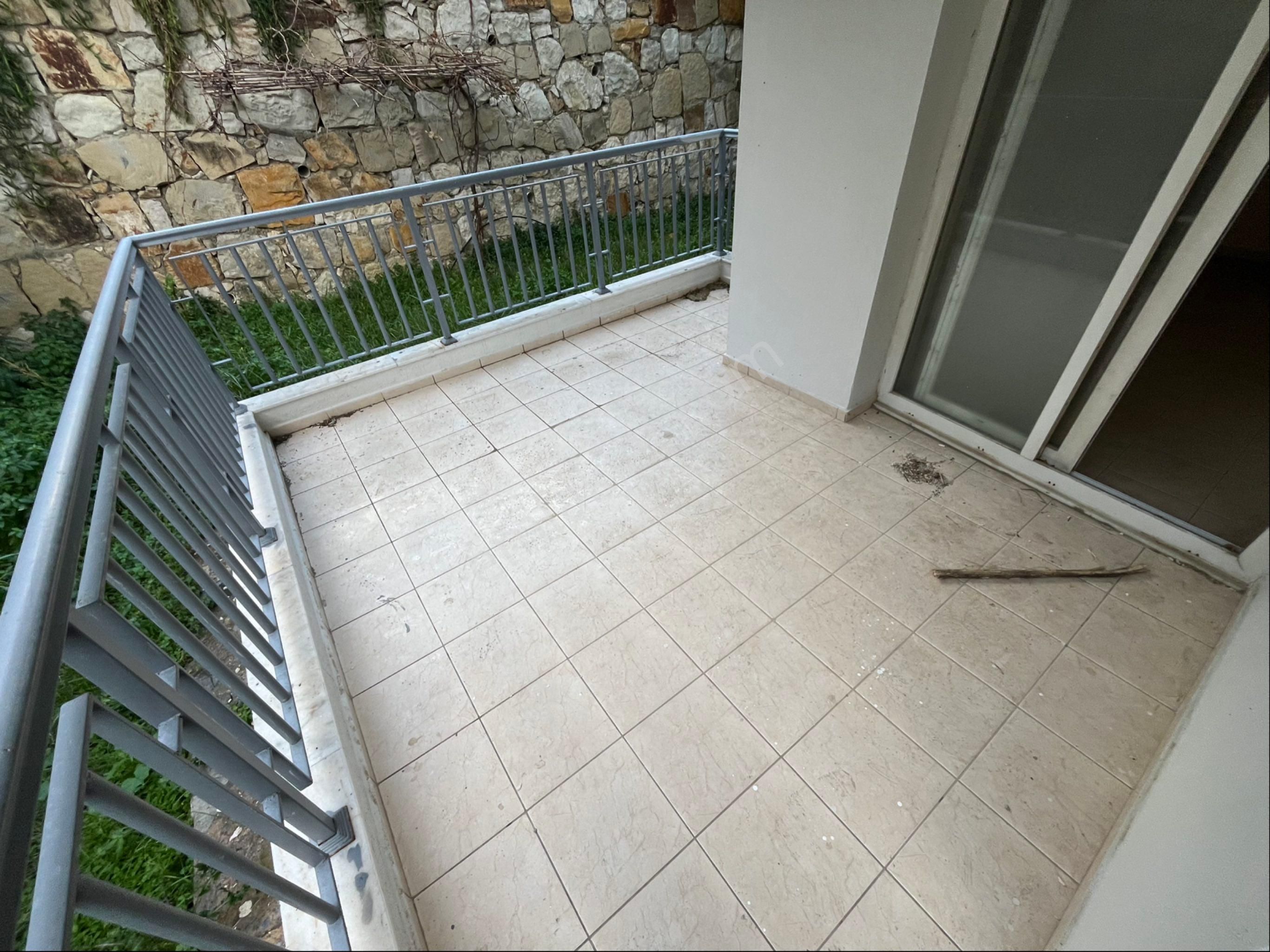 Kuşadası Türkmende Satılık 2 Artı 1 Daire - Görsel 2