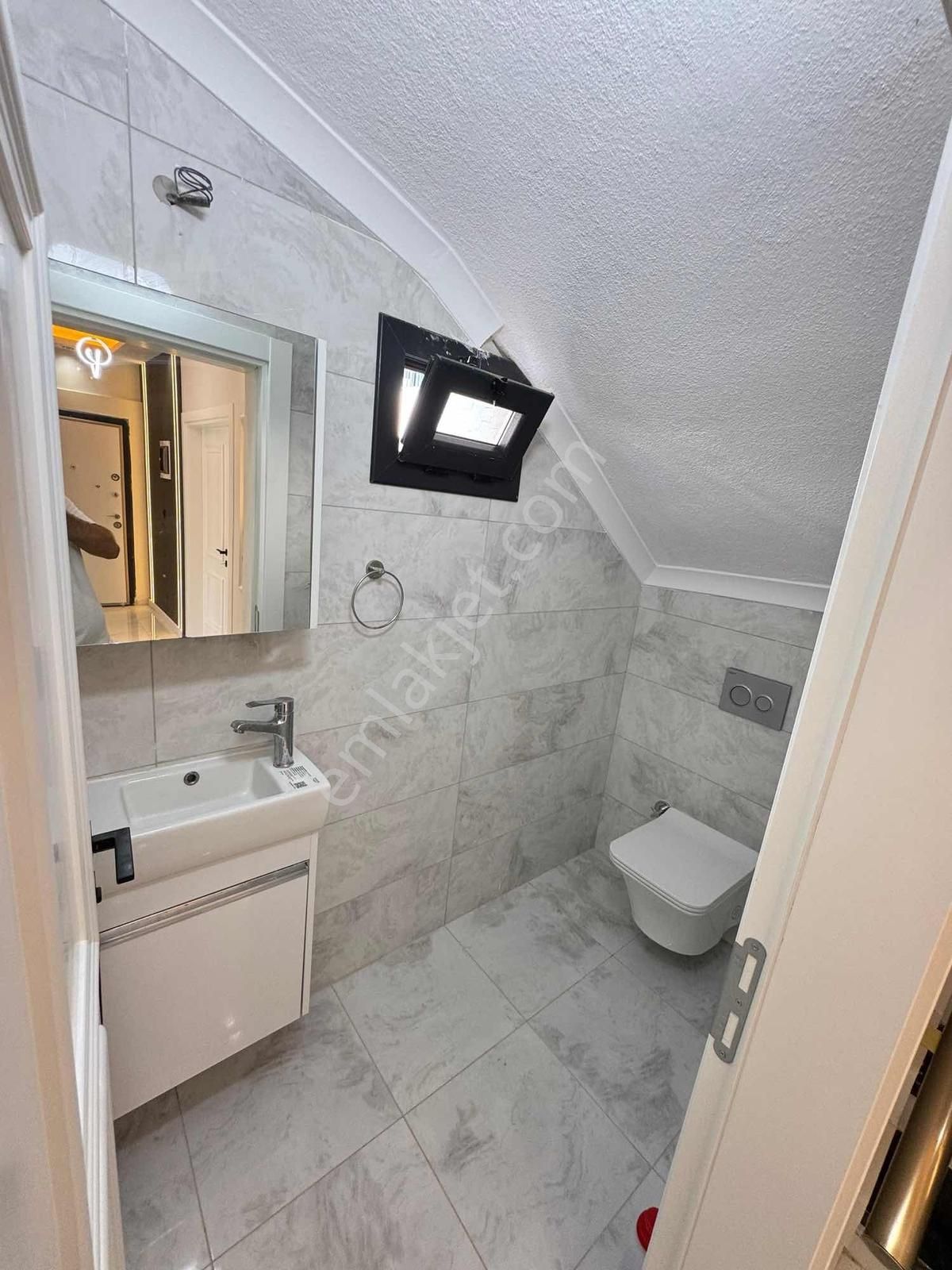 Efeler'de Tam Müstakil Lüks Yapılı 3+1 Ayrı Mutfak Villa - Görsel 19