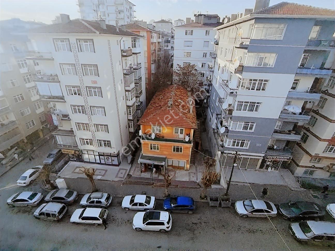 Kuzey Emlak'tan Metro Yakını 3+1 Boş Ön Cephe Satılık Daire - Görsel 8