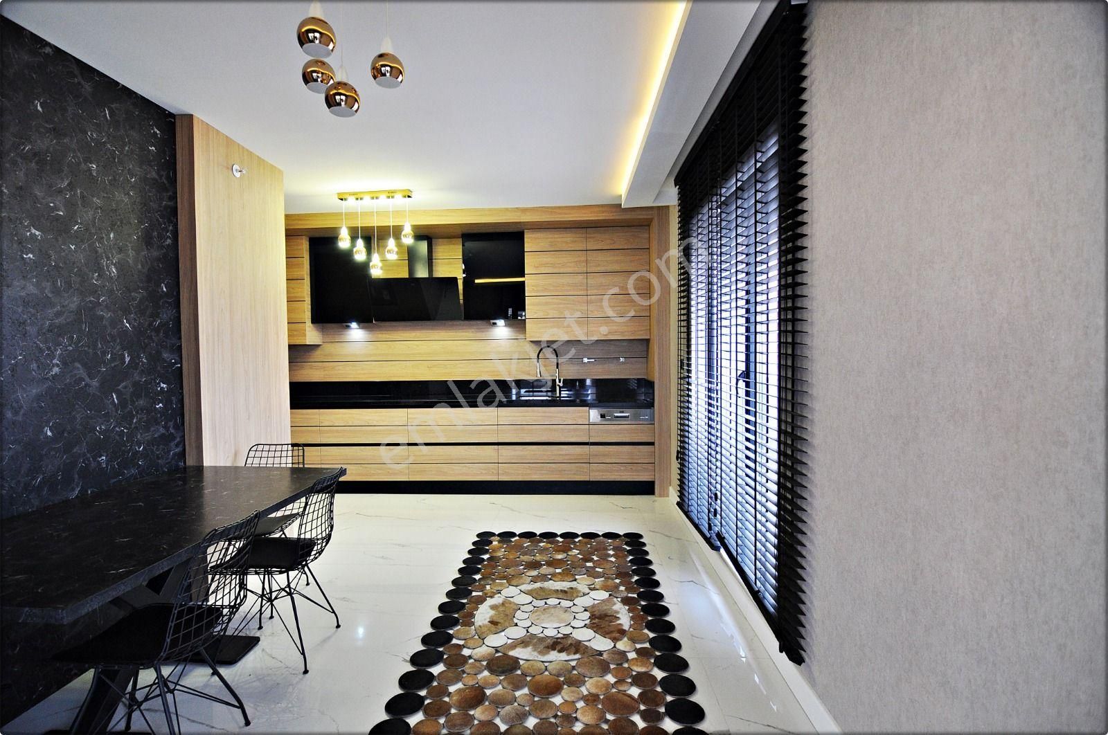 Ovacık'ta Yozgat Bulvarı Manzaralı Prestijli Sitede Sıfır 4+1ler