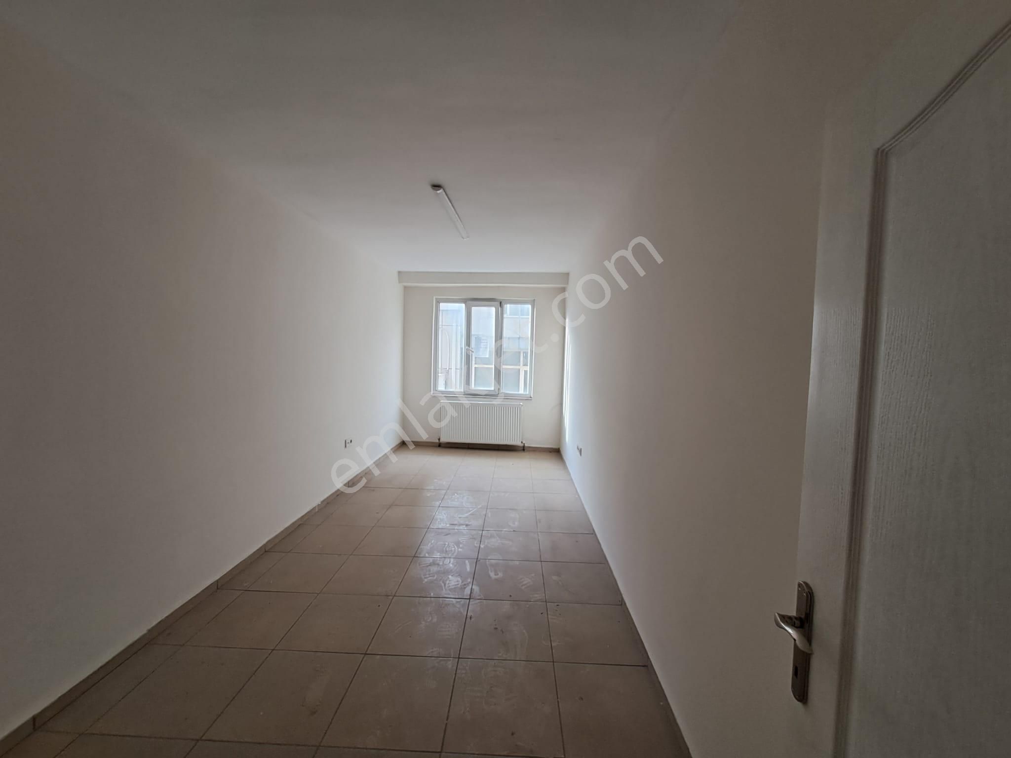 Çarşı Merkez Uzunzade Sokakta Satılık 1+1 Ofis Daireler - Görsel 13