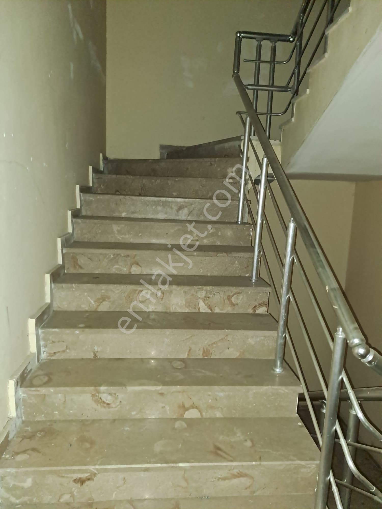 Çarşı Merkez Uzunzade Sokakta Satılık 1+1 Ofis Daireler - Görsel 7