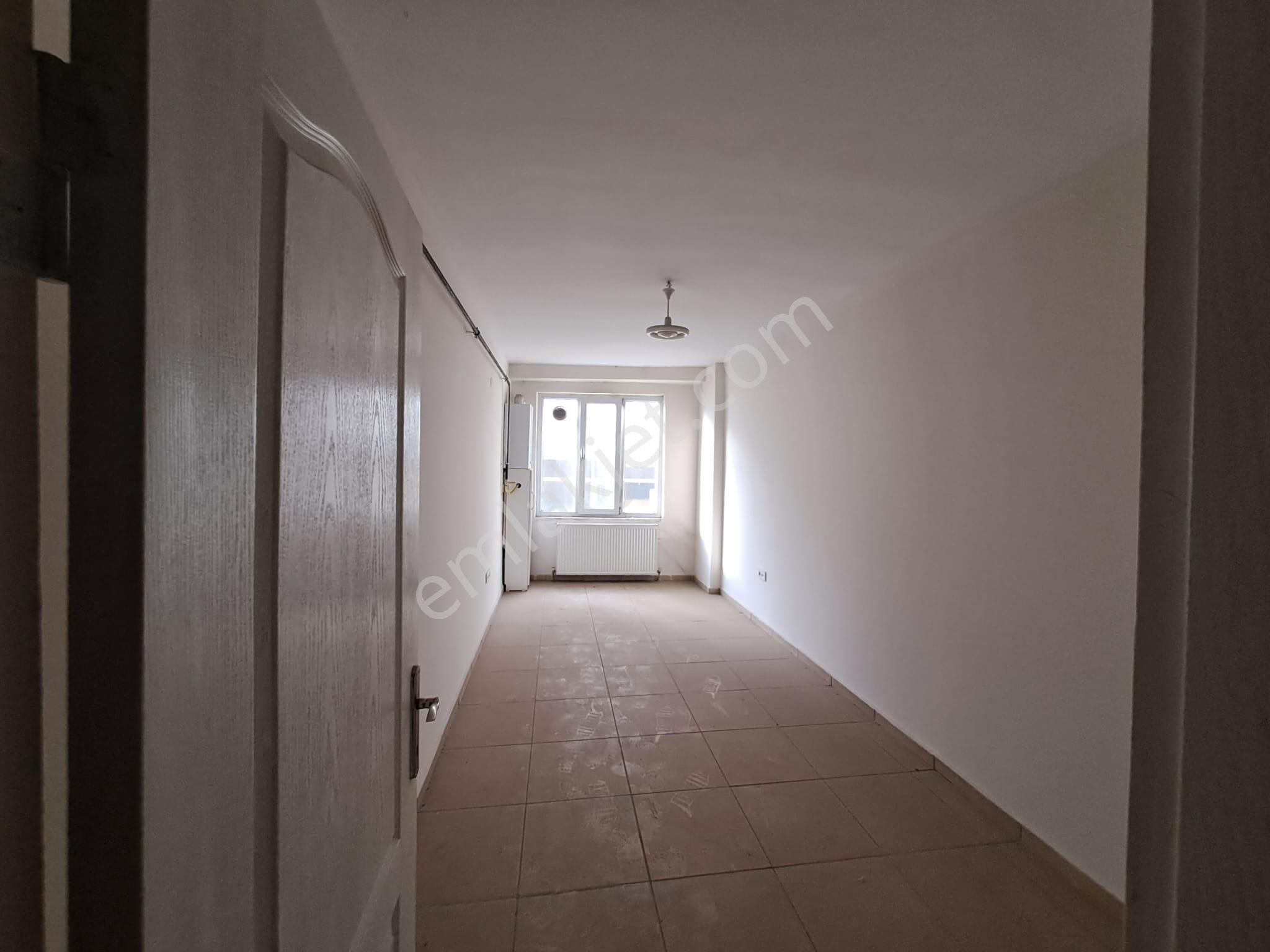 Çarşı Merkez Uzunzade Sokakta Satılık 1+1 Ofis Daireler - Görsel 14