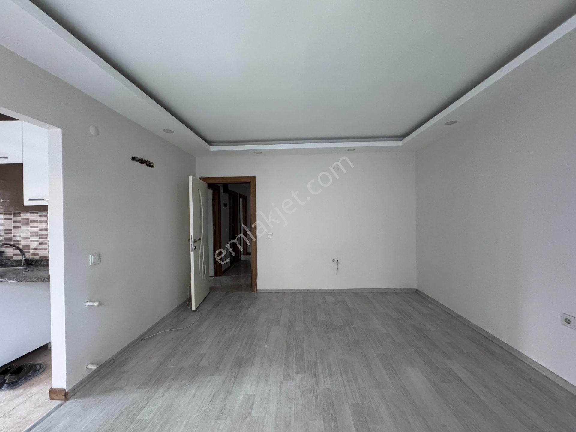 Büyükşehir Belediye Yanında Her Şeyi Ayrı 2+1 Daire - Görsel 5