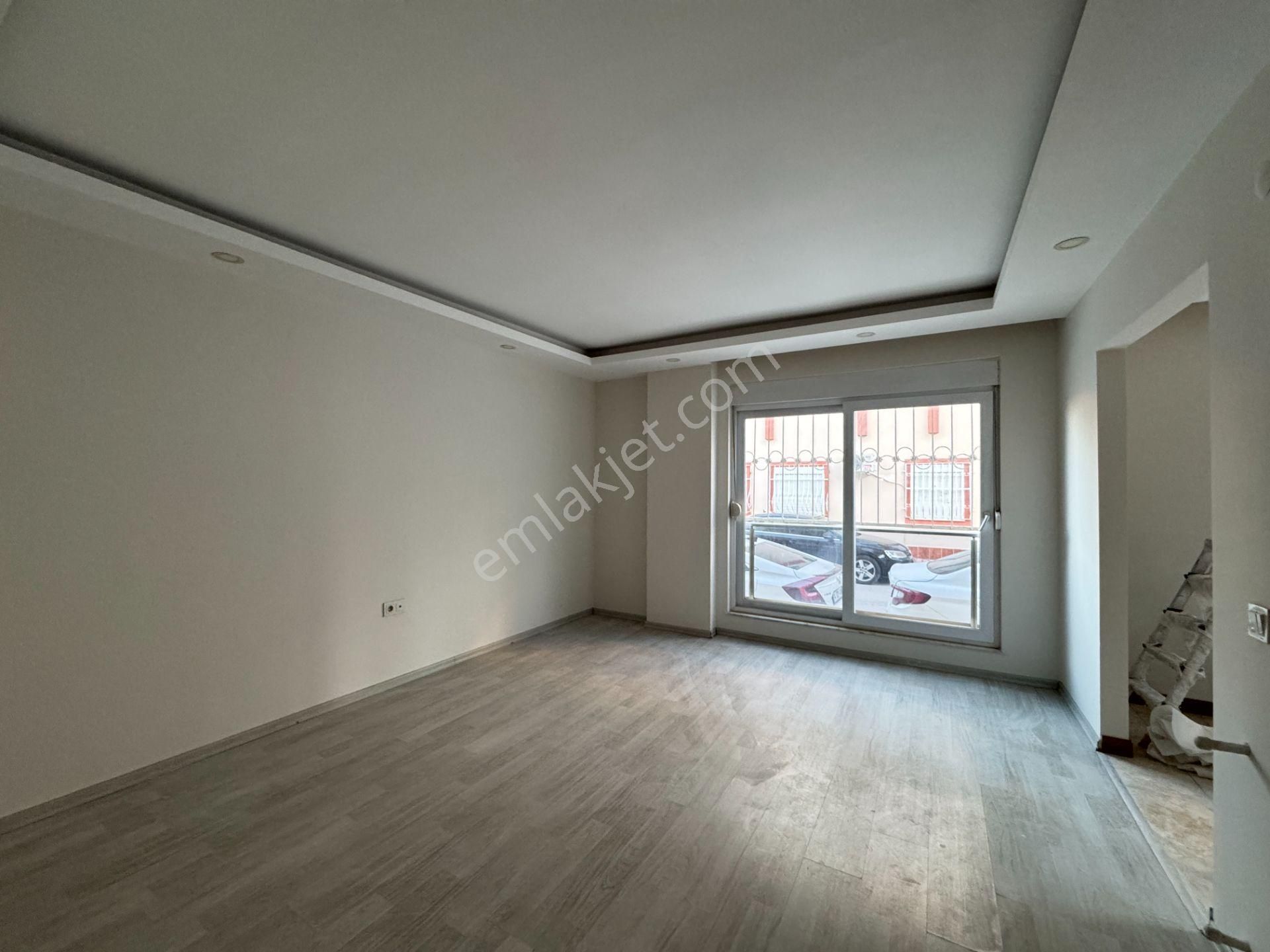 Büyükşehir Belediye Yanında Her Şeyi Ayrı 2+1 Daire