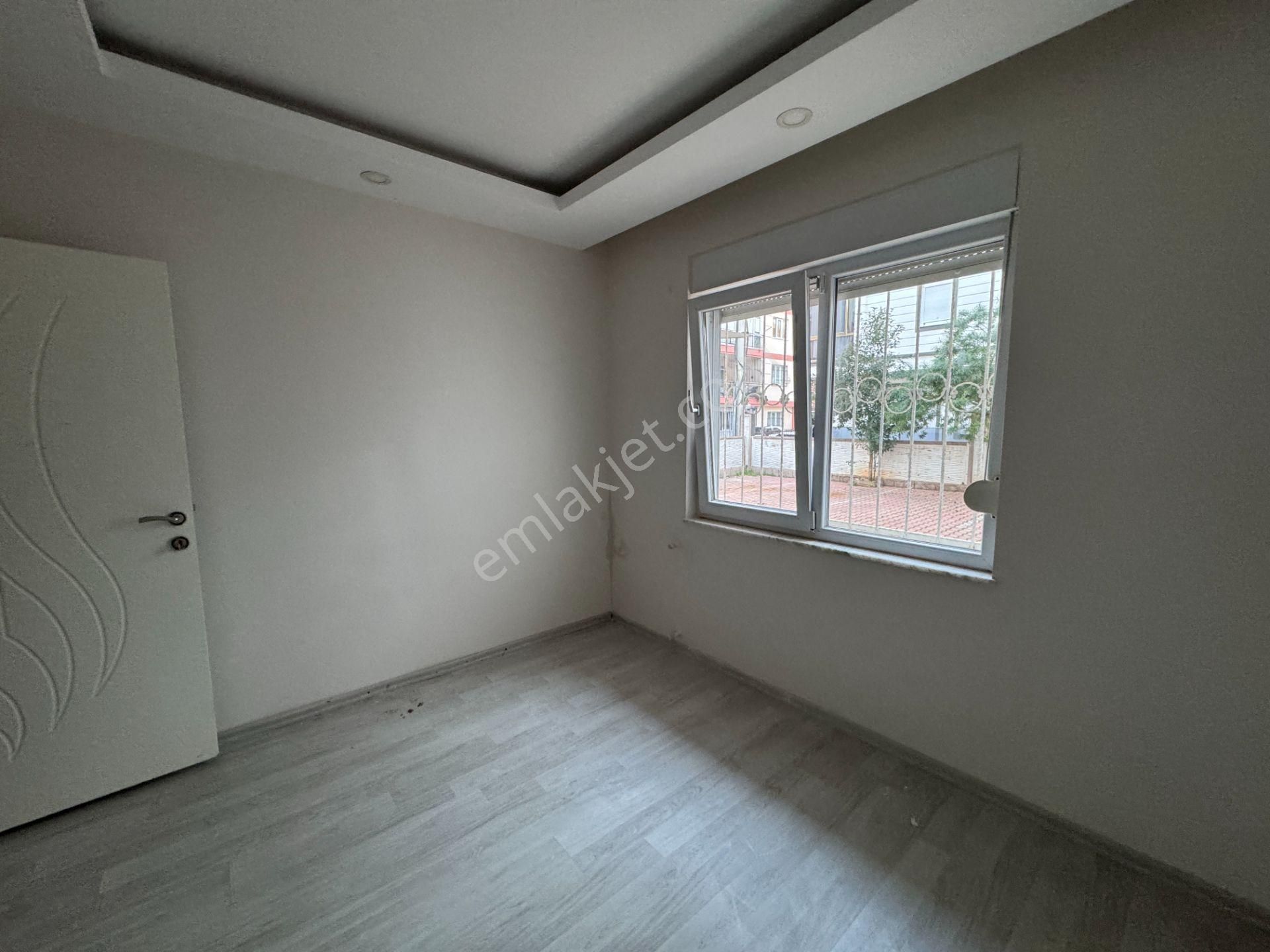 Büyükşehir Belediye Yanında Her Şeyi Ayrı 2+1 Daire - Görsel 17