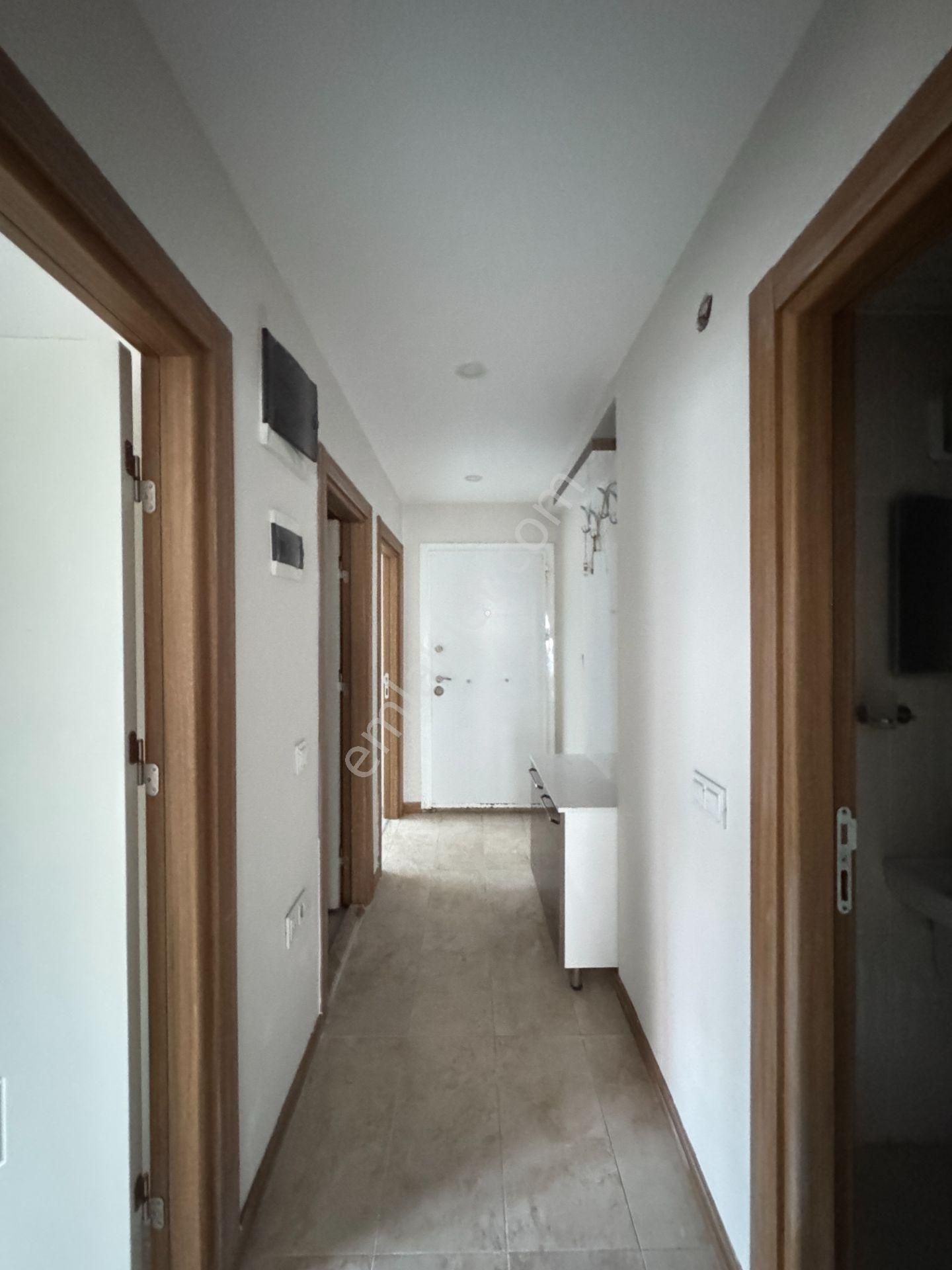 Büyükşehir Belediye Yanında Her Şeyi Ayrı 2+1 Daire - Görsel 7