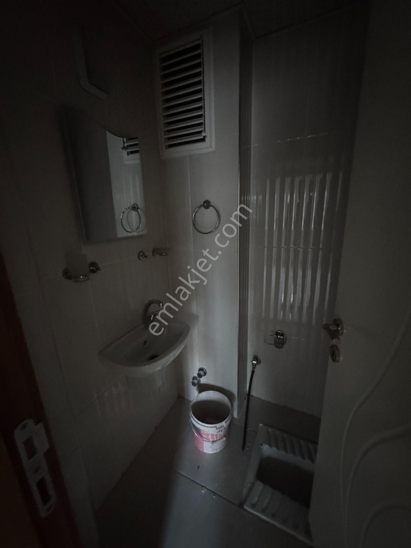 Büyükşehir Belediye Yanında Her Şeyi Ayrı 2+1 Daire - Görsel 8