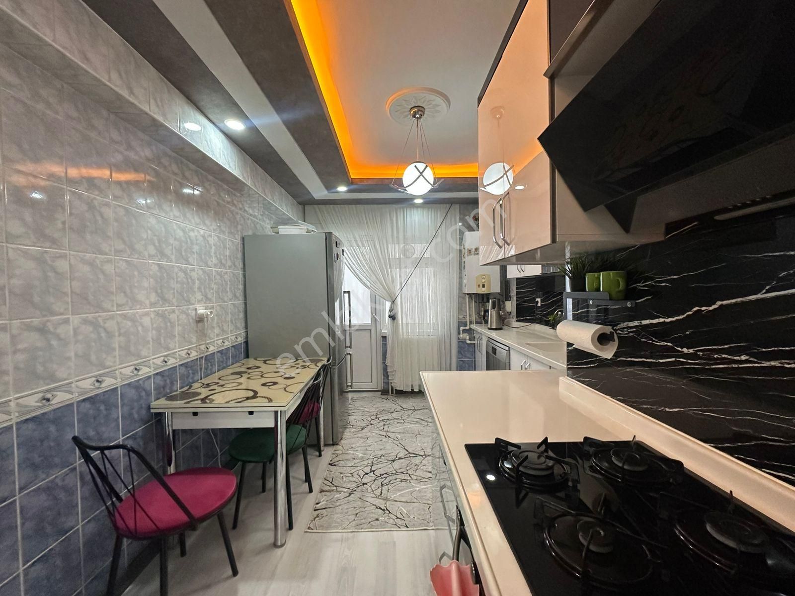 Karakayada Asansörlü Bulvar Üzeri 3+1 Daire! - Görsel 4