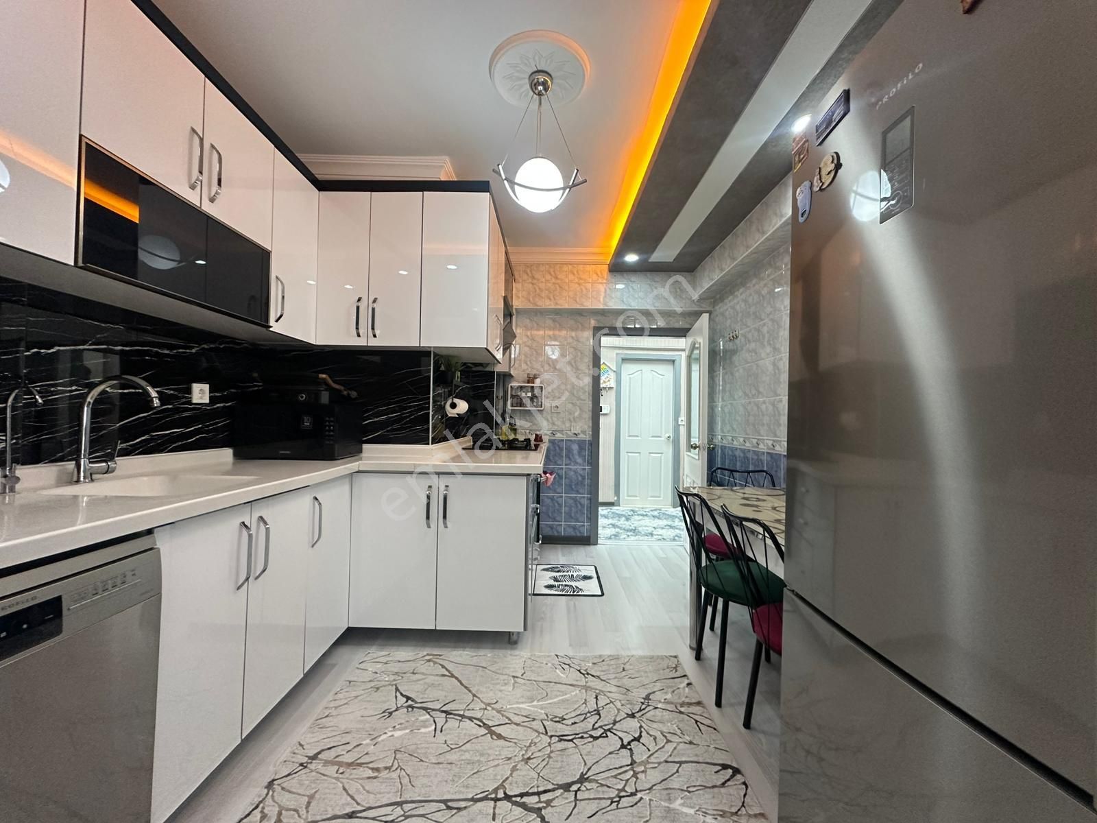 Karakayada Asansörlü Bulvar Üzeri 3+1 Daire! - Görsel 3