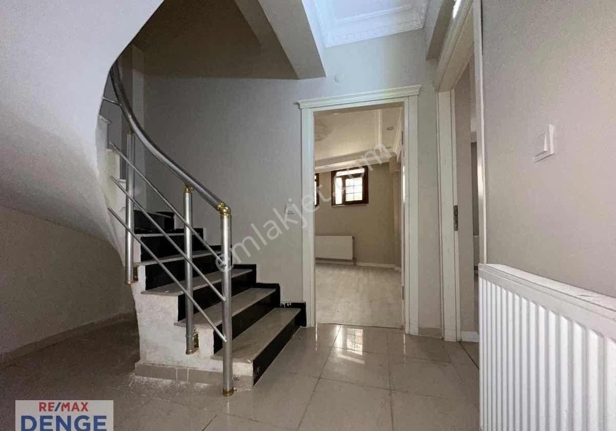 Fatih’in Tarihi Dokusunda, Merkezi Konumda Satılık 3+1 Dubleks Daire - Görsel 15