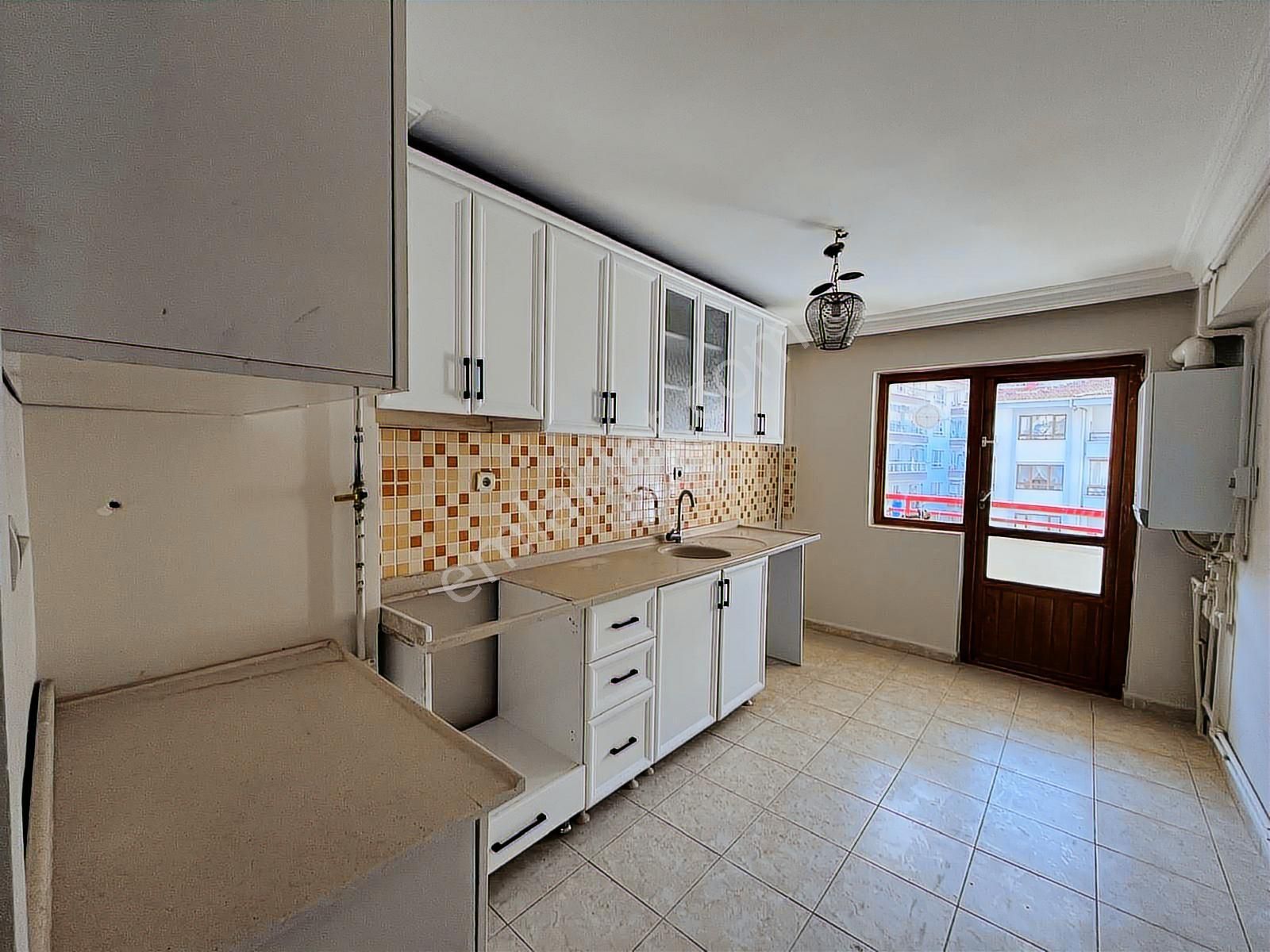 ▄vega▄gayrimenkul▄dereboyu Cadde Üzeri 5+1 Dublexs Daire