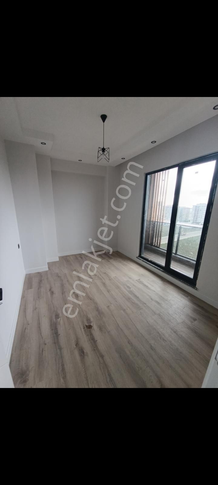 Hürriyet Mah.uysal Lusso'da 9.kat 1+1 Kiralık Daire - Görsel 2