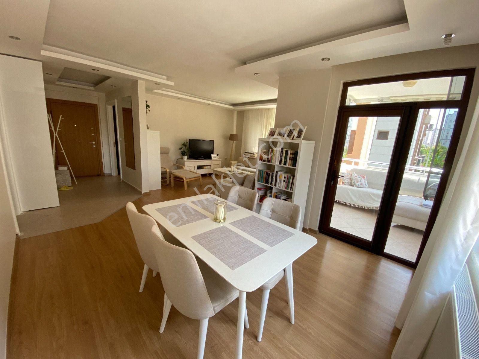 Havuzlu Site İçerisinde Geniş 3+1