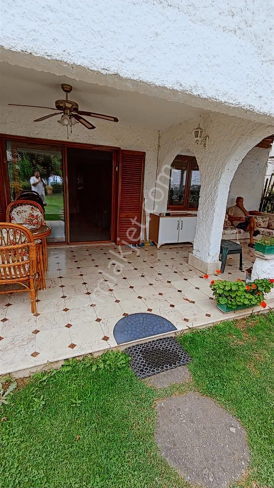 İznikte Göl Manzaralı Sitede 2 Katlı Müstail Ev 4+2 - Görsel 5