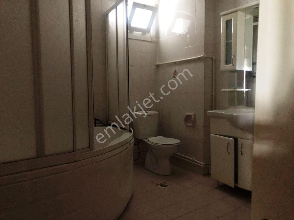 Bakırköy Osmaniye De Yeşilsu Sokak Ta 1.kat 135m2 3+1 Balkonlu - Görsel 20