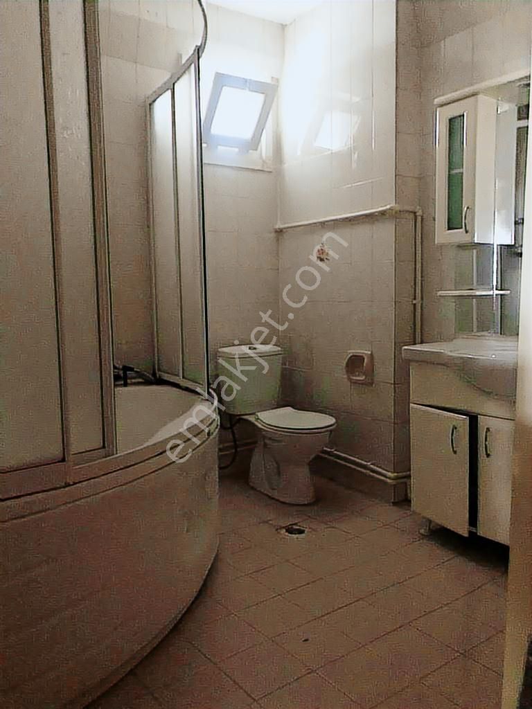 Bakırköy Osmaniye De Yeşilsu Sokak Ta 1.kat 135m2 3+1 Balkonlu - Görsel 21