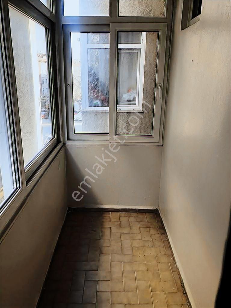 Bakırköy Osmaniye De Yeşilsu Sokak Ta 1.kat 135m2 3+1 Balkonlu - Görsel 5