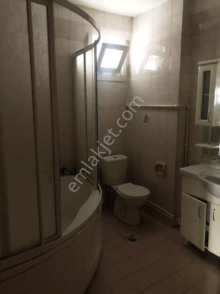 Bakırköy Osmaniye De Yeşilsu Sokak Ta 1.kat 135m2 3+1 Balkonlu - Görsel 19