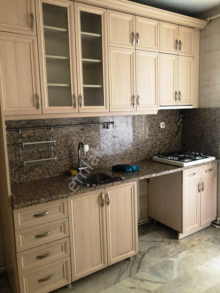 Bakırköy Osmaniye De Yeşilsu Sokak Ta 1.kat 135m2 3+1 Balkonlu - Görsel 7