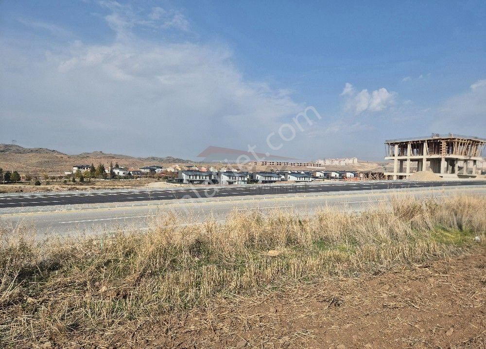 Güvenay - Çorum Silmkent Vefa Sitesi Civarı Satılık Villa Arsası - Görsel 4
