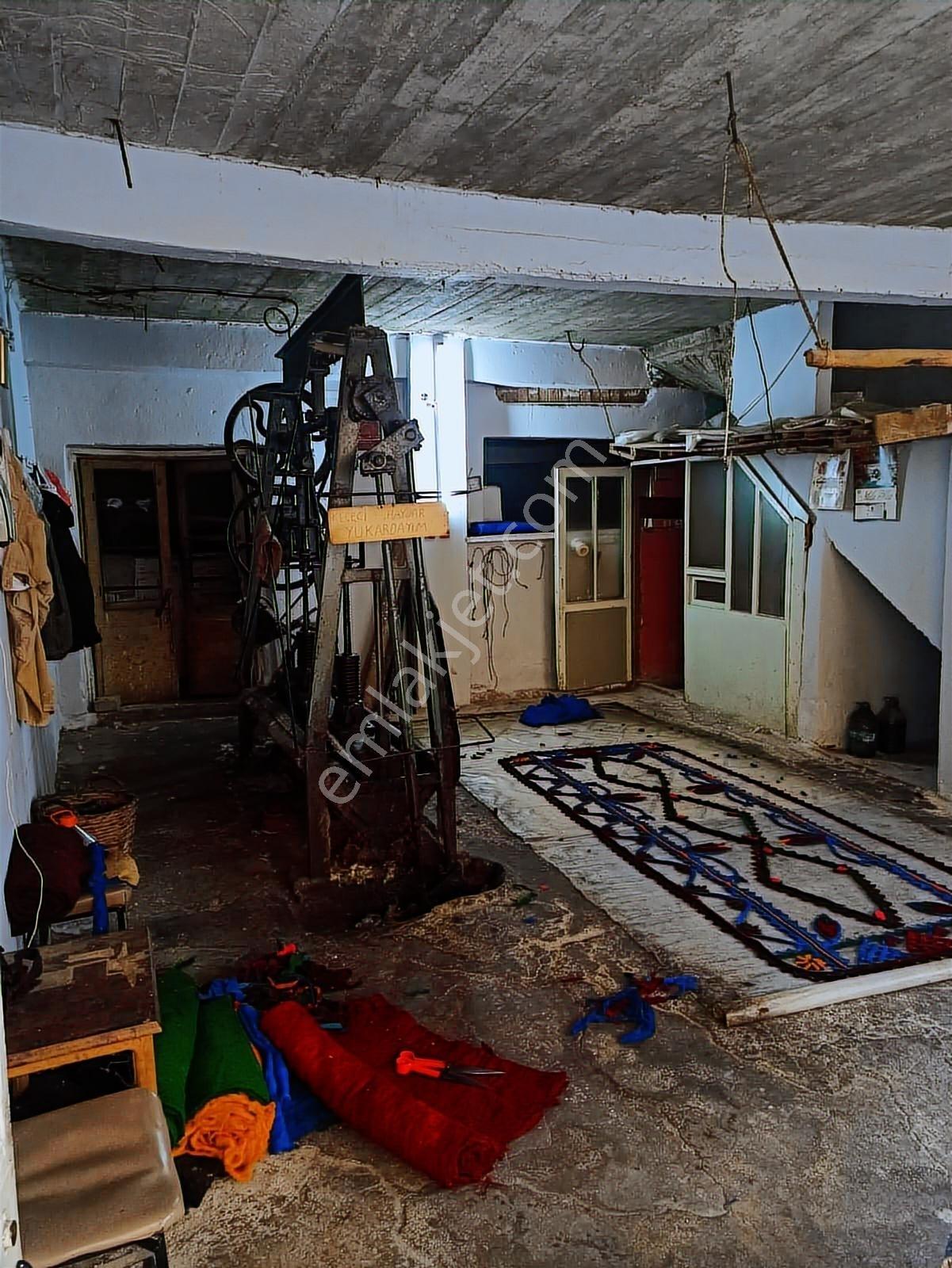 Tenekeciler Çarşısında Ticari+konut İmarlı Satılık Arsa - Görsel 18