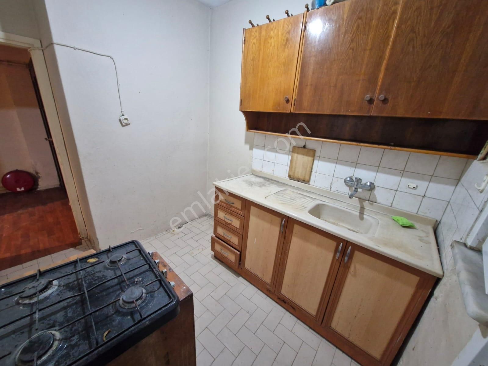 Yıldız Dan Metrobüse Yakın Kaçaksız Kentesele Giricek Bahçe Kat - Görsel 8