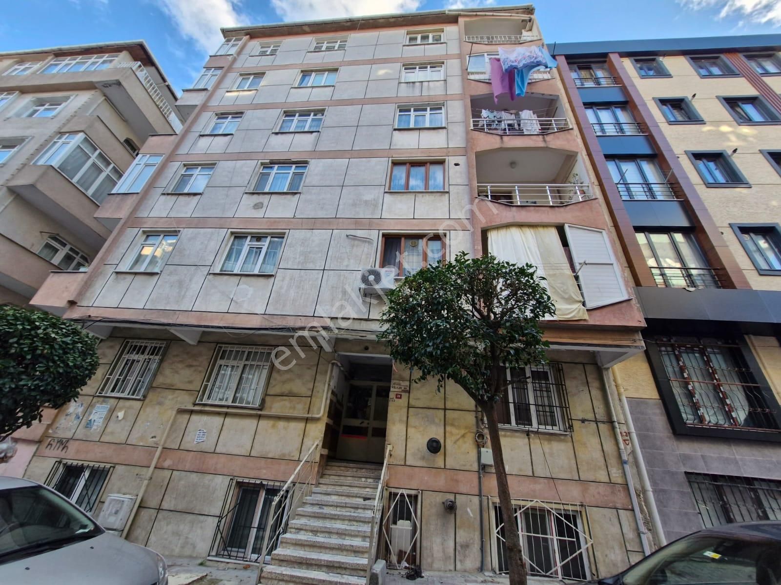 Yıldız Dan Metrobüse Yakın Kaçaksız Kentesele Giricek Bahçe Kat