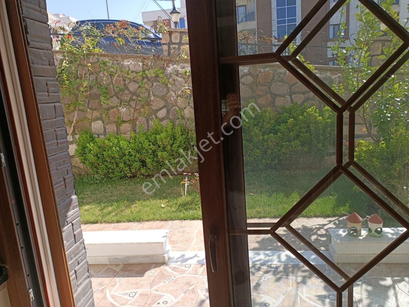 Ergenekon Mahallesinde Merkezi Konumda Satılık Tripleks - Görsel 30