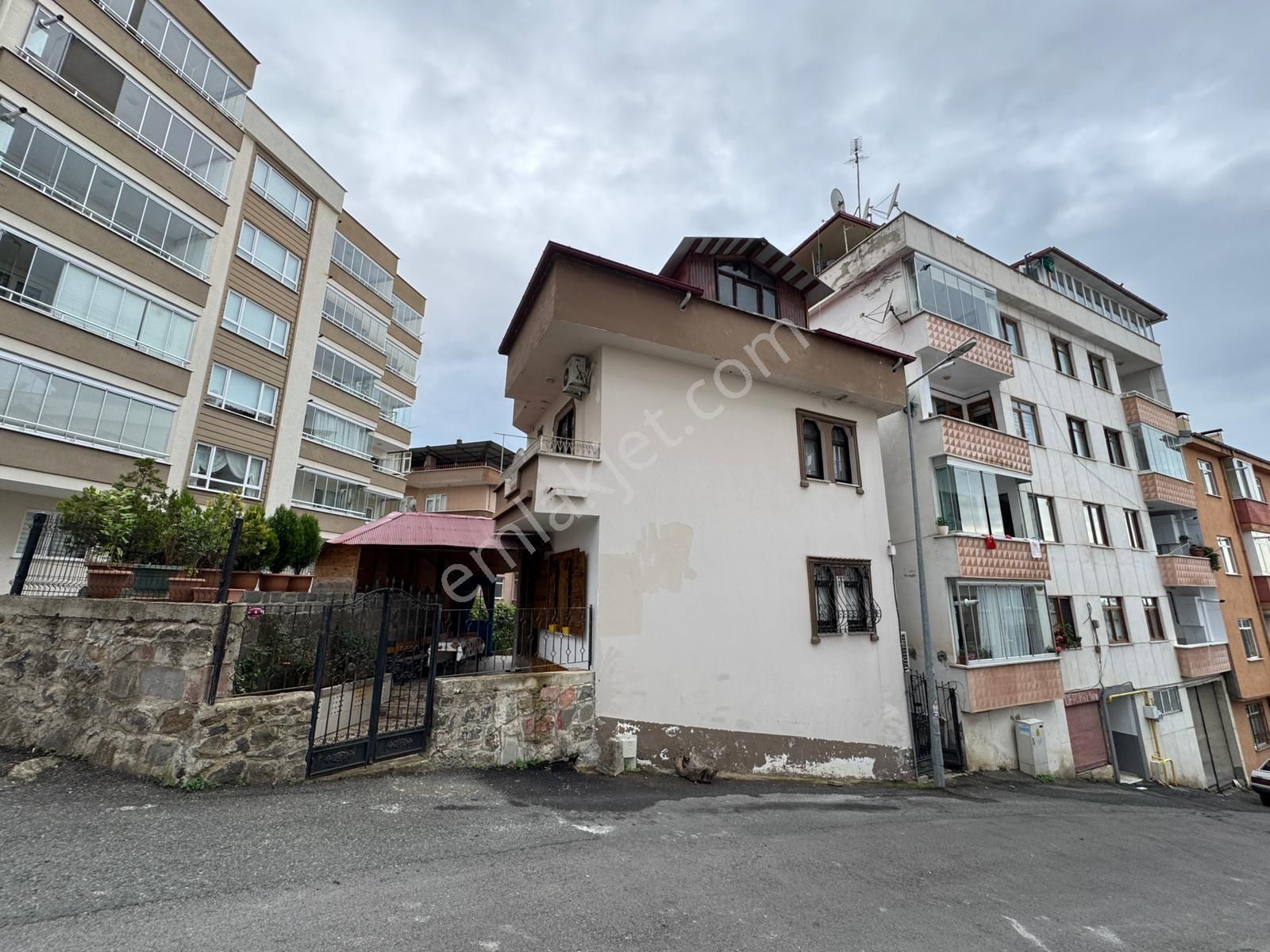 Trabzon Ortahisar 3 Nolu Erdoğdu Mahallesi 3+1 Müstakil Konut