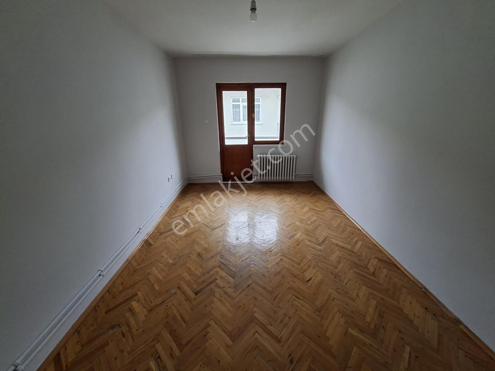 Ahiler Emlaktan Satılık Geniş Merkezde Oturmalık Ve Yatırımlık - Görsel 12