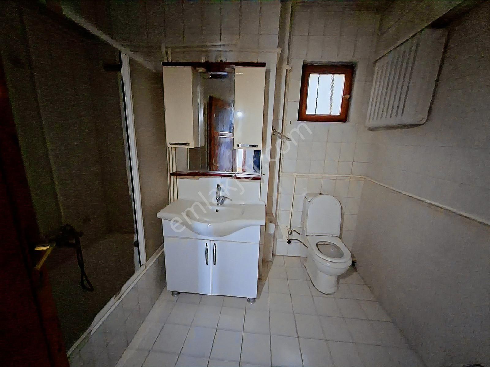 Ahiler Emlaktan Satılık Geniş Merkezde Oturmalık Ve Yatırımlık - Görsel 6