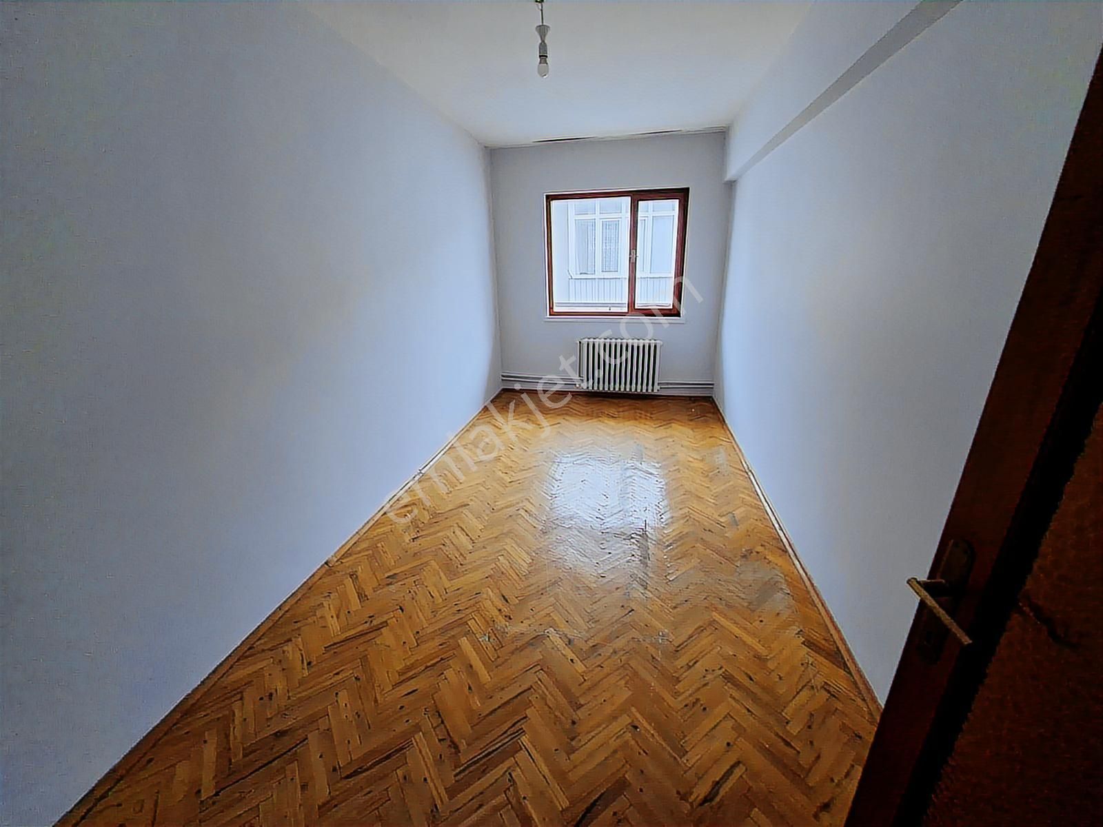 Ahiler Emlaktan Satılık Geniş Merkezde Oturmalık Ve Yatırımlık - Görsel 10