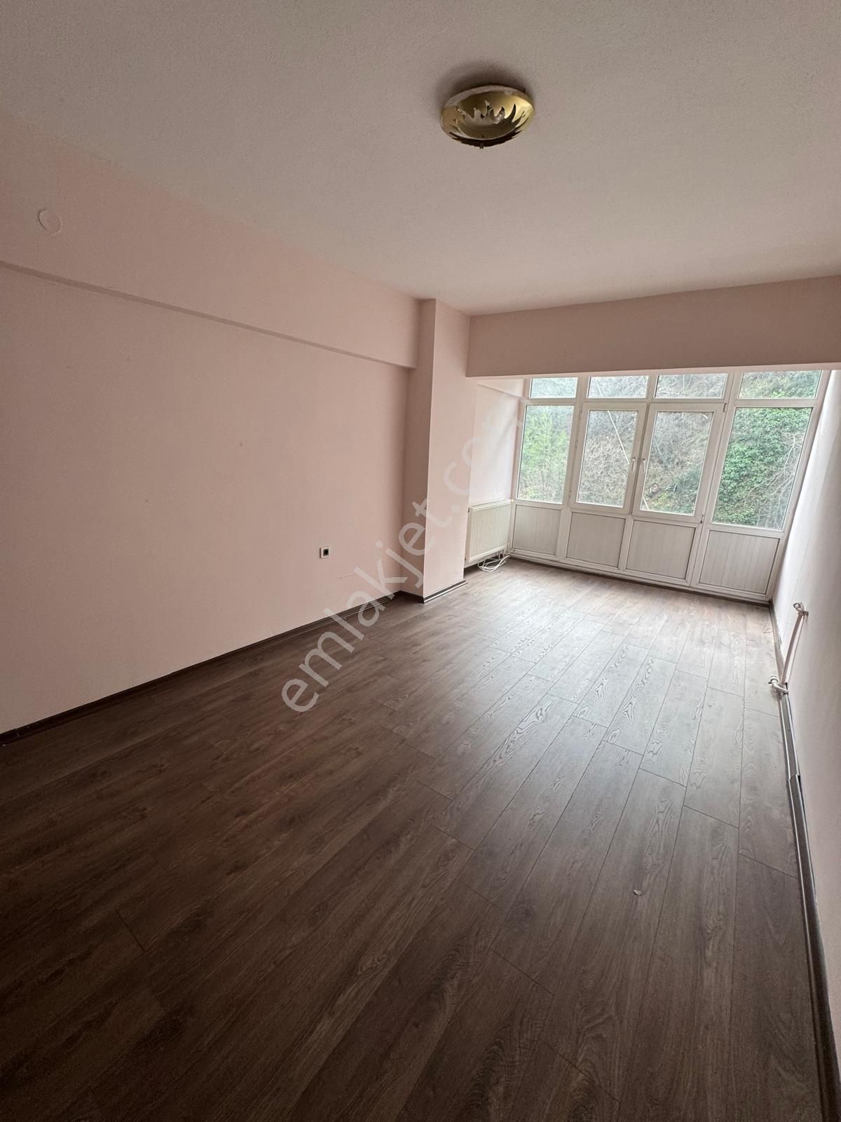 Çekirge Selvili Caddede Site İçi Kiralık 3+1 Daire - Görsel 27