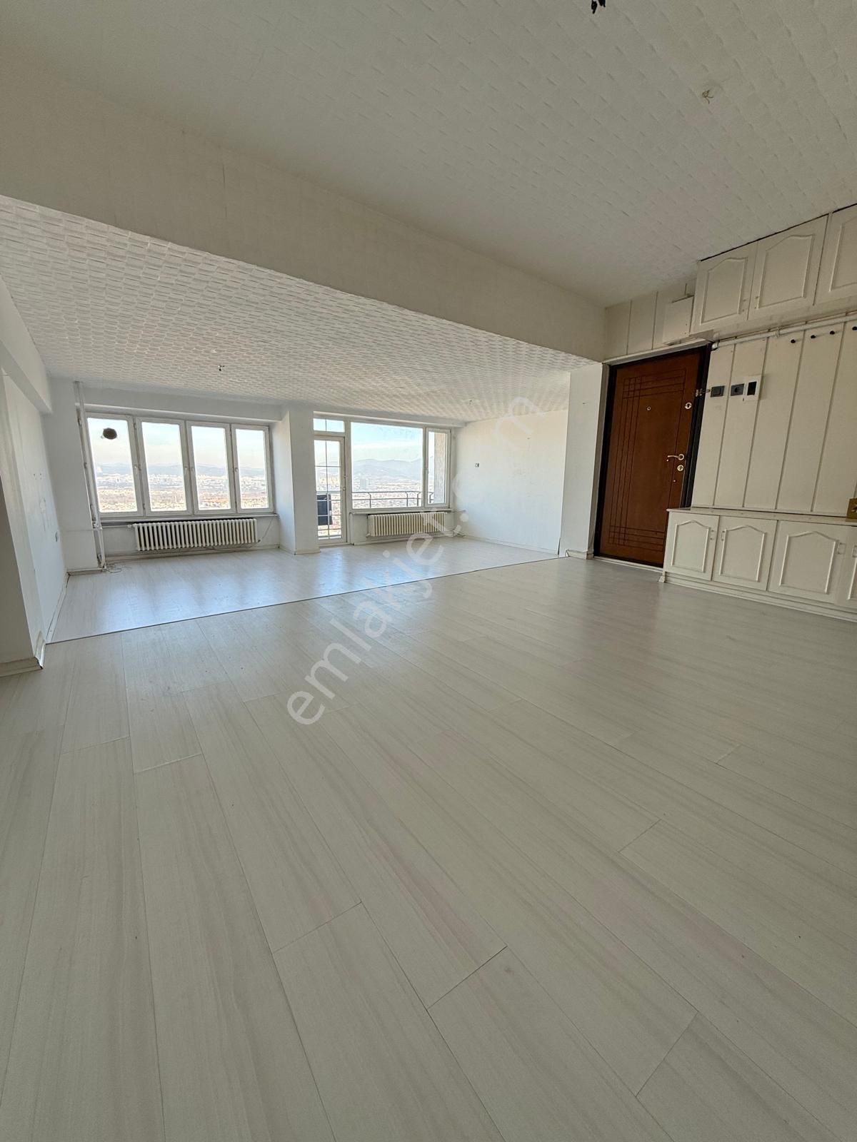 Çekirge Selvili Caddede Site İçi Kiralık 3+1 Daire - Görsel 15