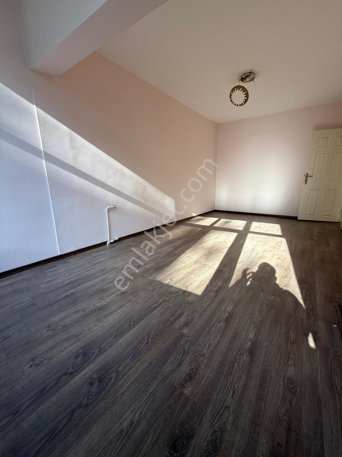 Çekirge Selvili Caddede Site İçi Kiralık 3+1 Daire - Görsel 32