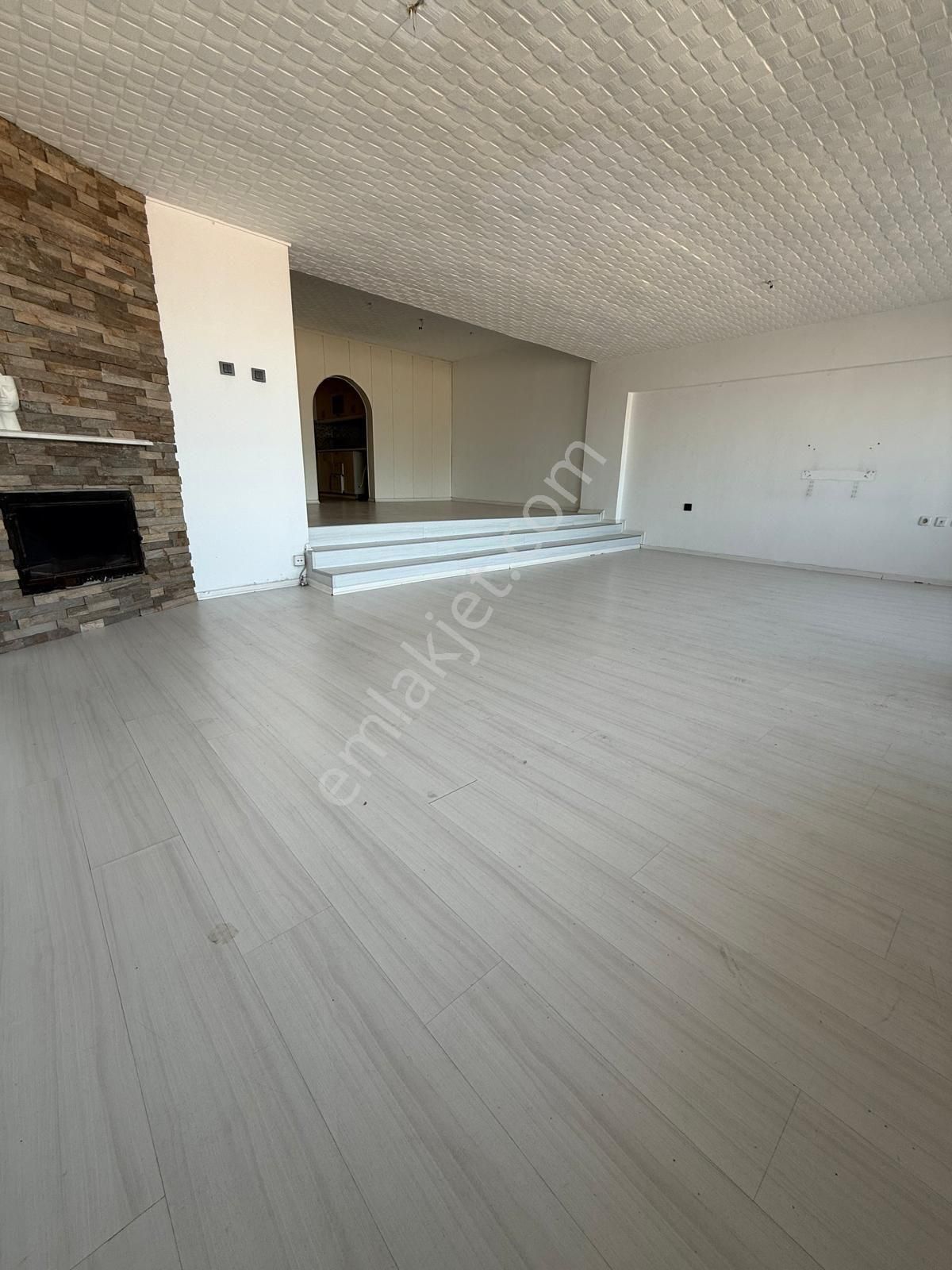 Çekirge Selvili Caddede Site İçi Kiralık 3+1 Daire - Görsel 33