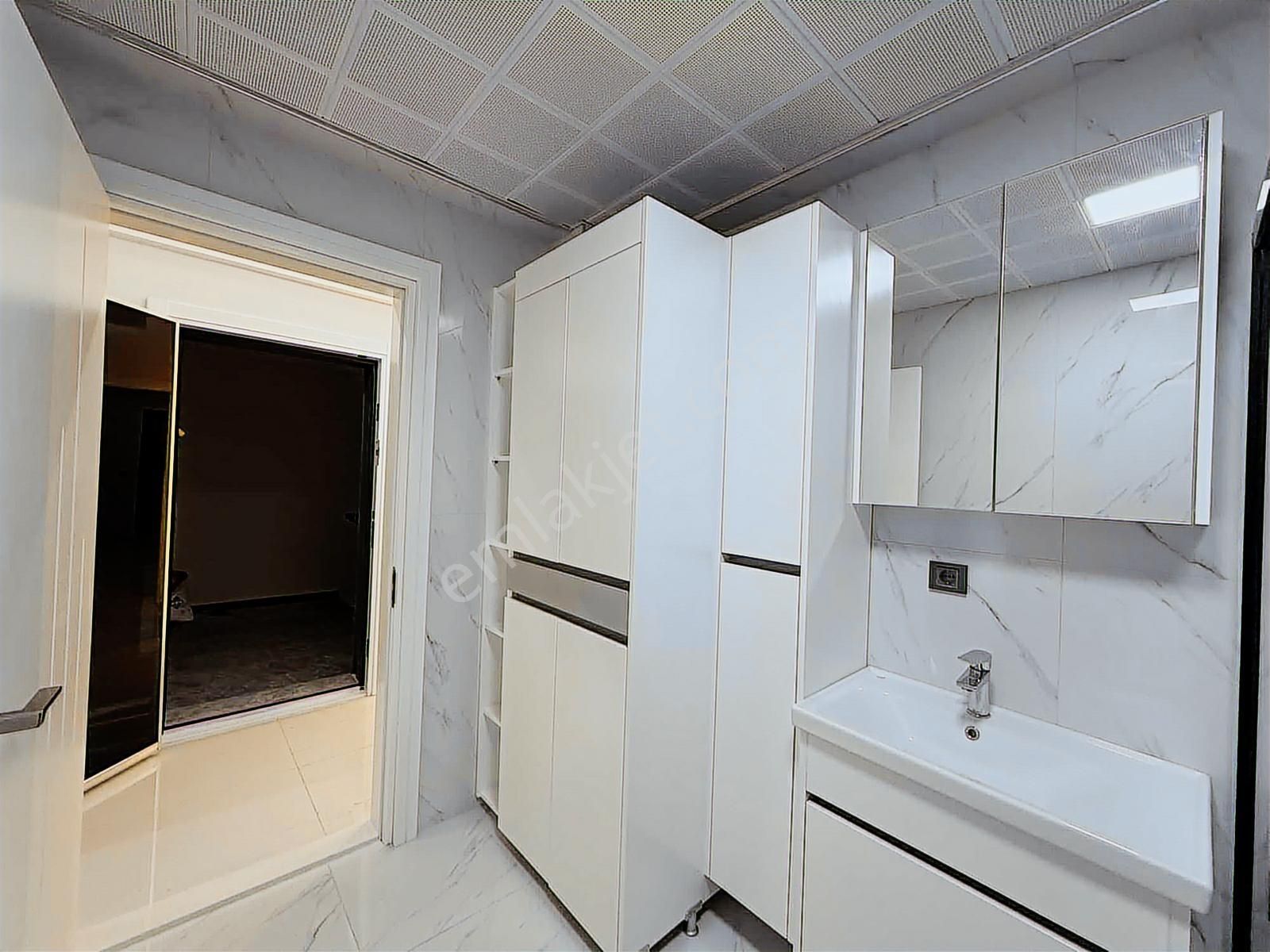 Uygan'dan Muratbey Mah. 2+1 120m² İzban Dibi Ultra Lüx Arakat - Görsel 10