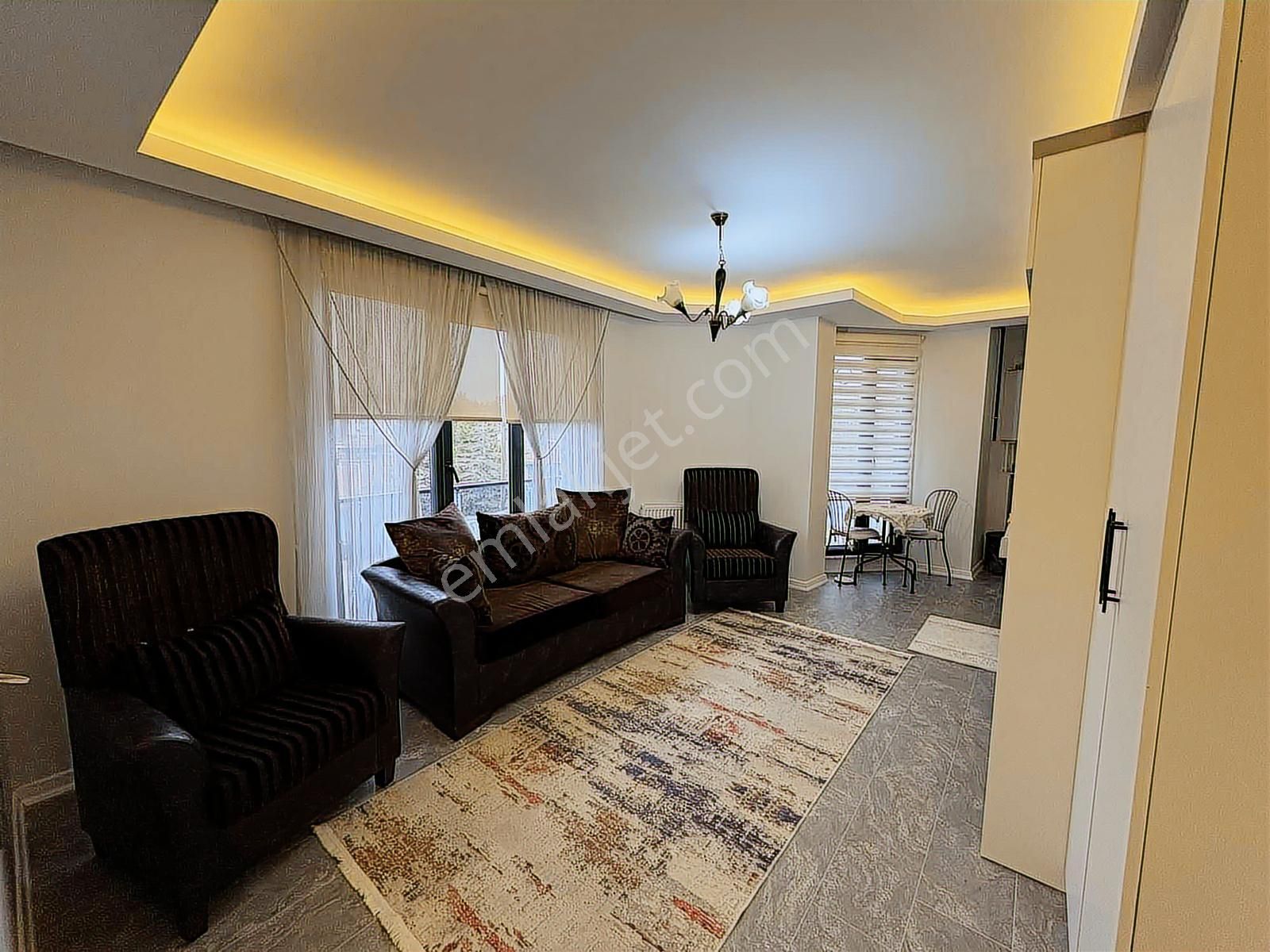 Alaçatı'dan İncek'te Otobüs Bulvar Market Sağlık Ocağı Yakını1+1 - Görsel 12