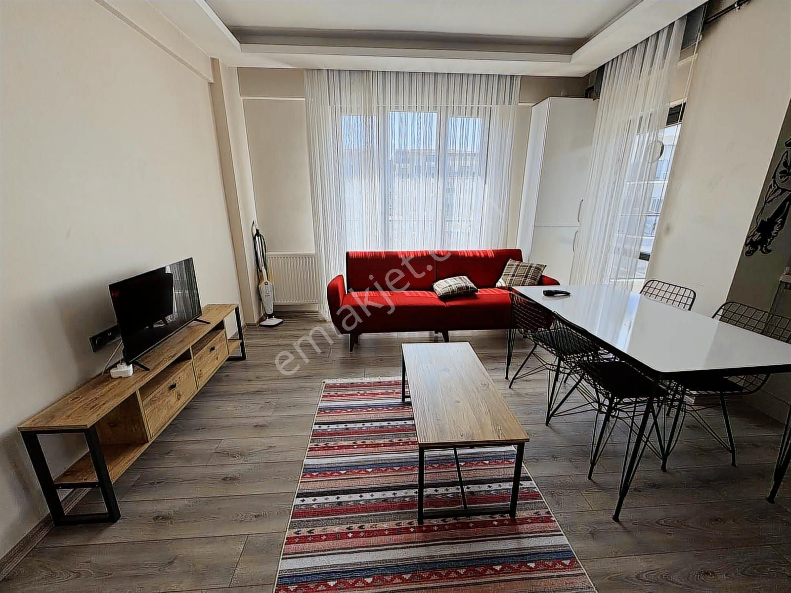 Alaçatıdan İncekte/2.katta/g.cephe/ful Eşyalı/1+1