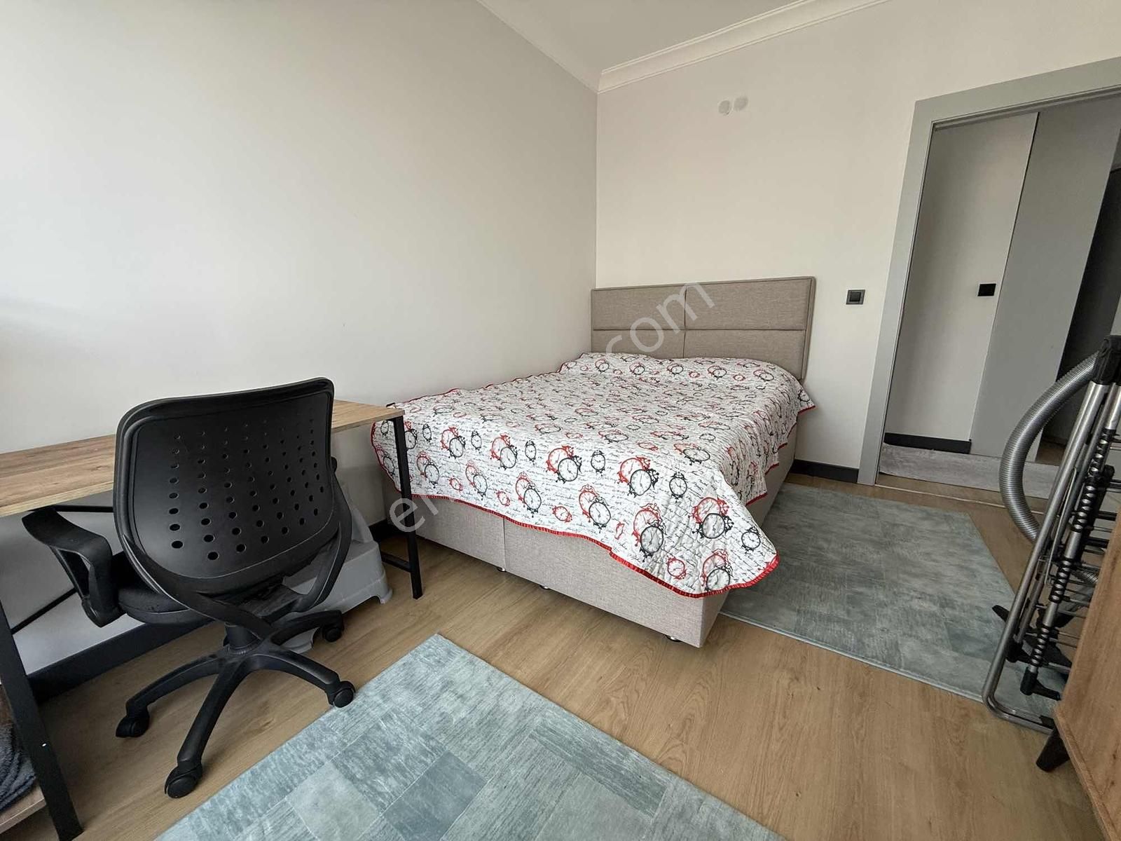 Alaçatı'dan/ara Kat/fiber Altyapı/yerden Isıtma/sıfır Eşyalı 1+1 - Görsel 24