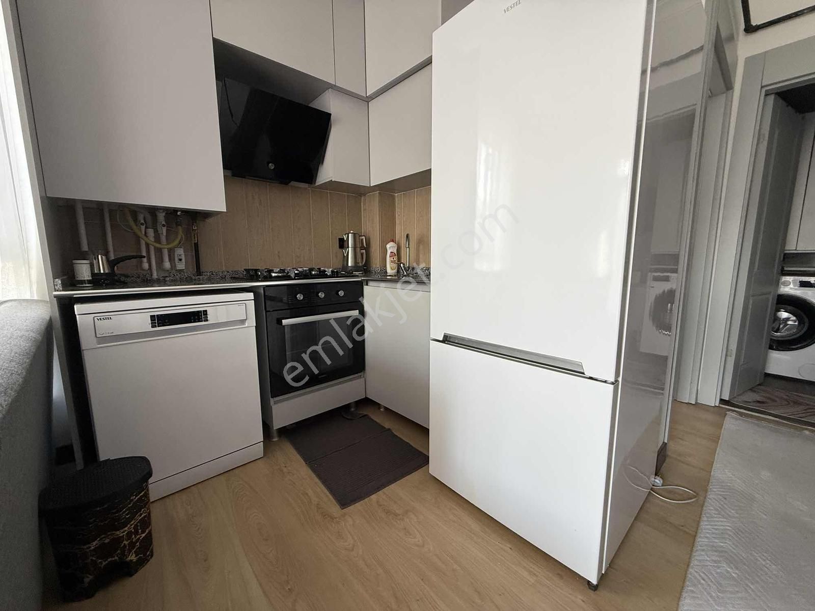 Alaçatı'dan/ara Kat/fiber Altyapı/yerden Isıtma/sıfır Eşyalı 1+1 - Görsel 31