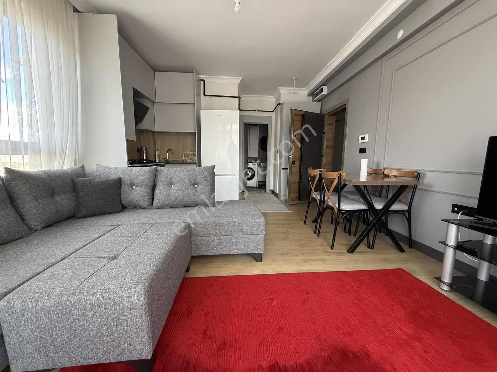 Alaçatı'dan/ara Kat/fiber Altyapı/yerden Isıtma/sıfır Eşyalı 1+1 - Görsel 3