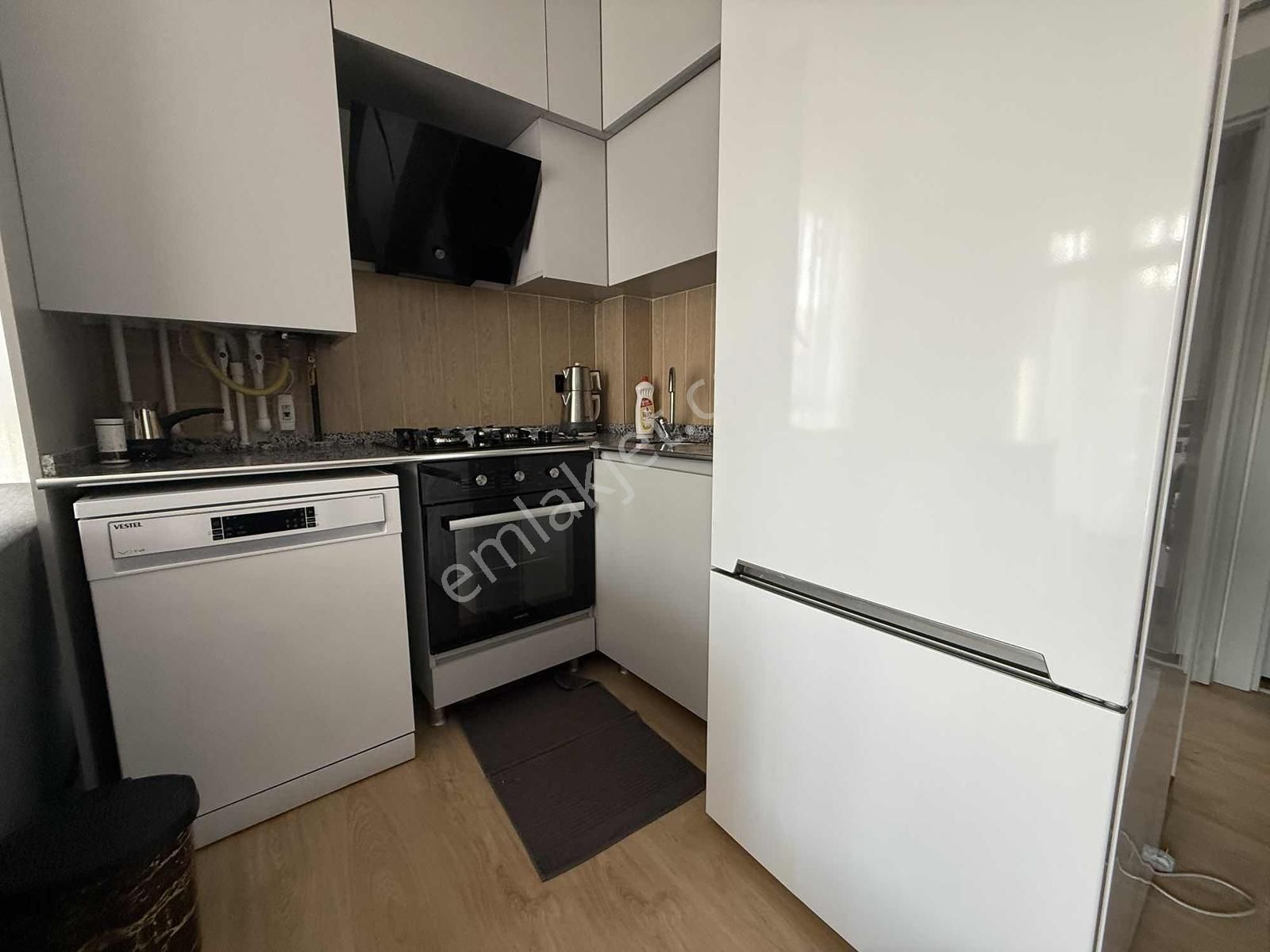 Alaçatı'dan/ara Kat/fiber Altyapı/yerden Isıtma/sıfır Eşyalı 1+1 - Görsel 35