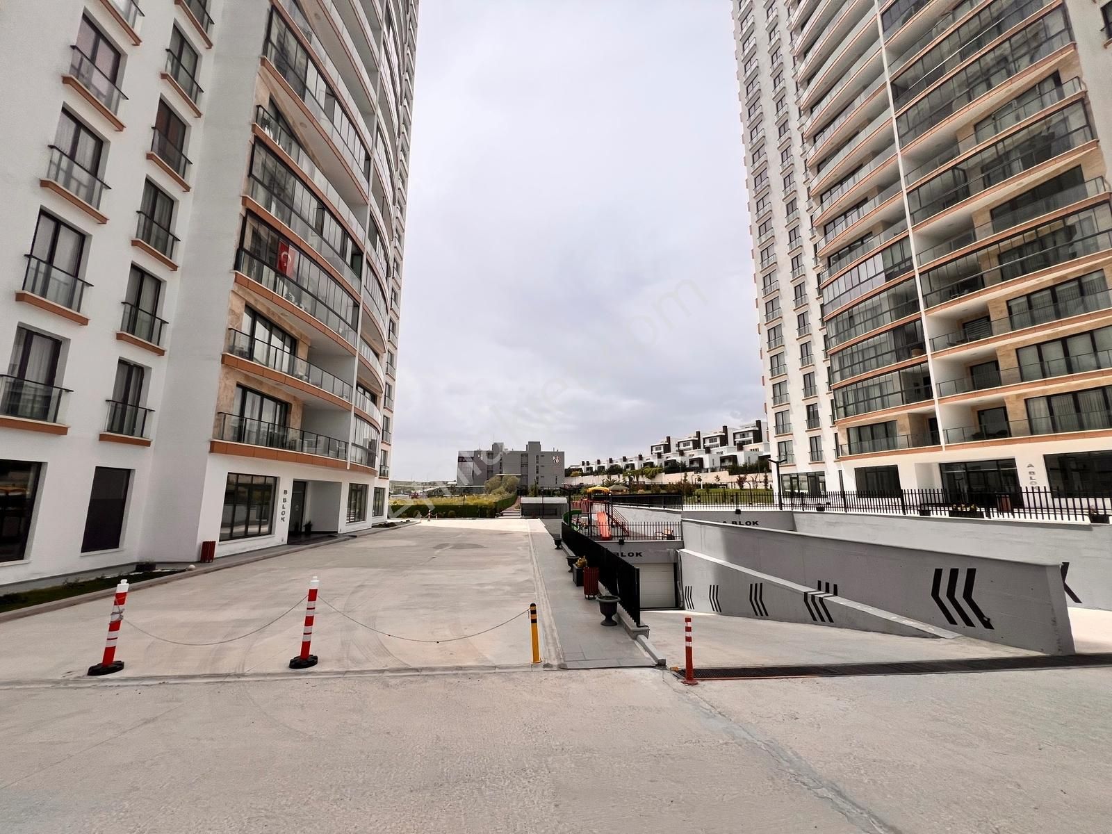 Arte 168 Güvenlikli Sitede Satılık 4+1 Daire - Görsel 9