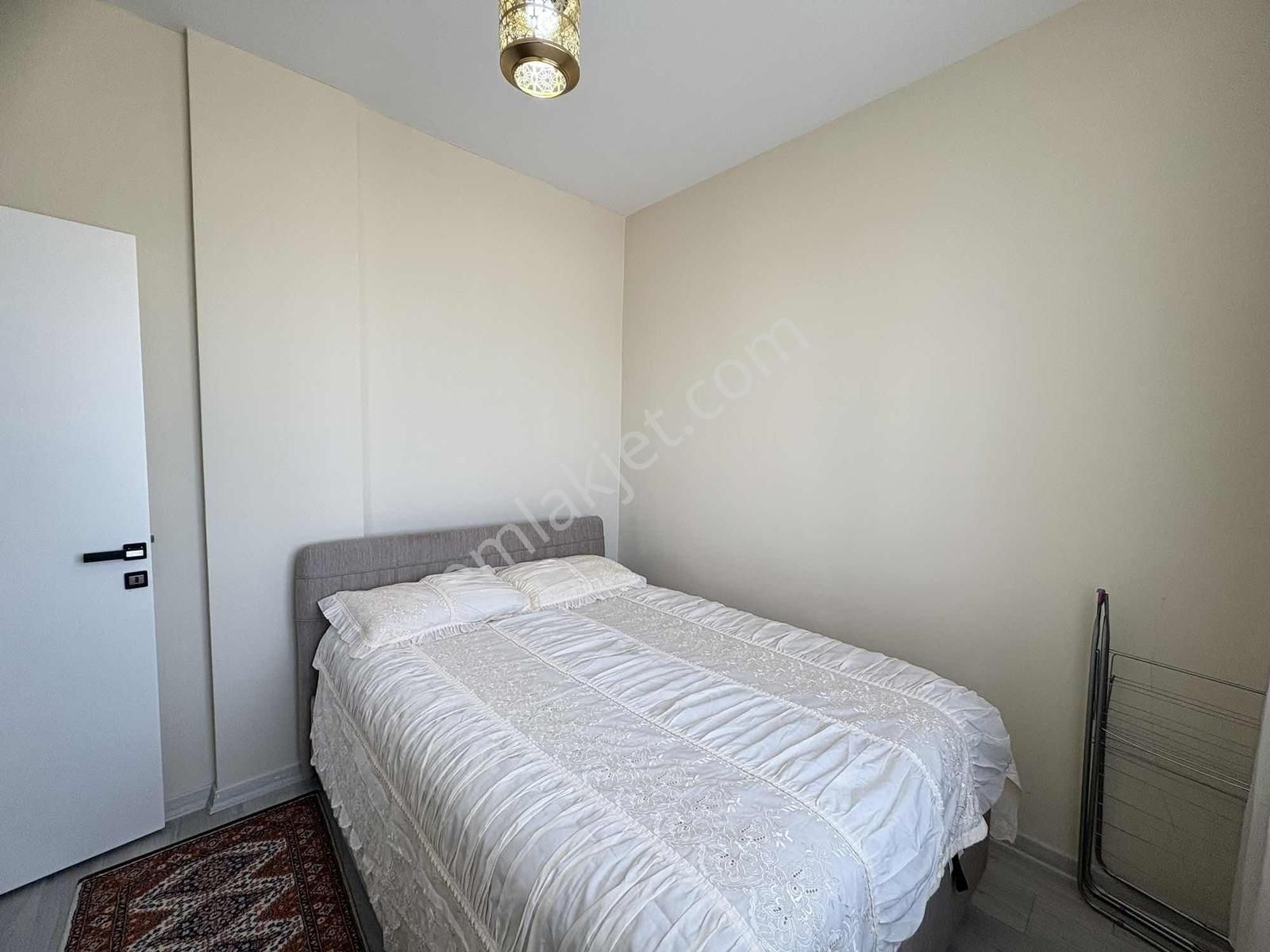 Alaçatı'dan İncek'te Ara Kat Sağlık Ocağı Bulvar Market Yanı 1+1 - Görsel 33