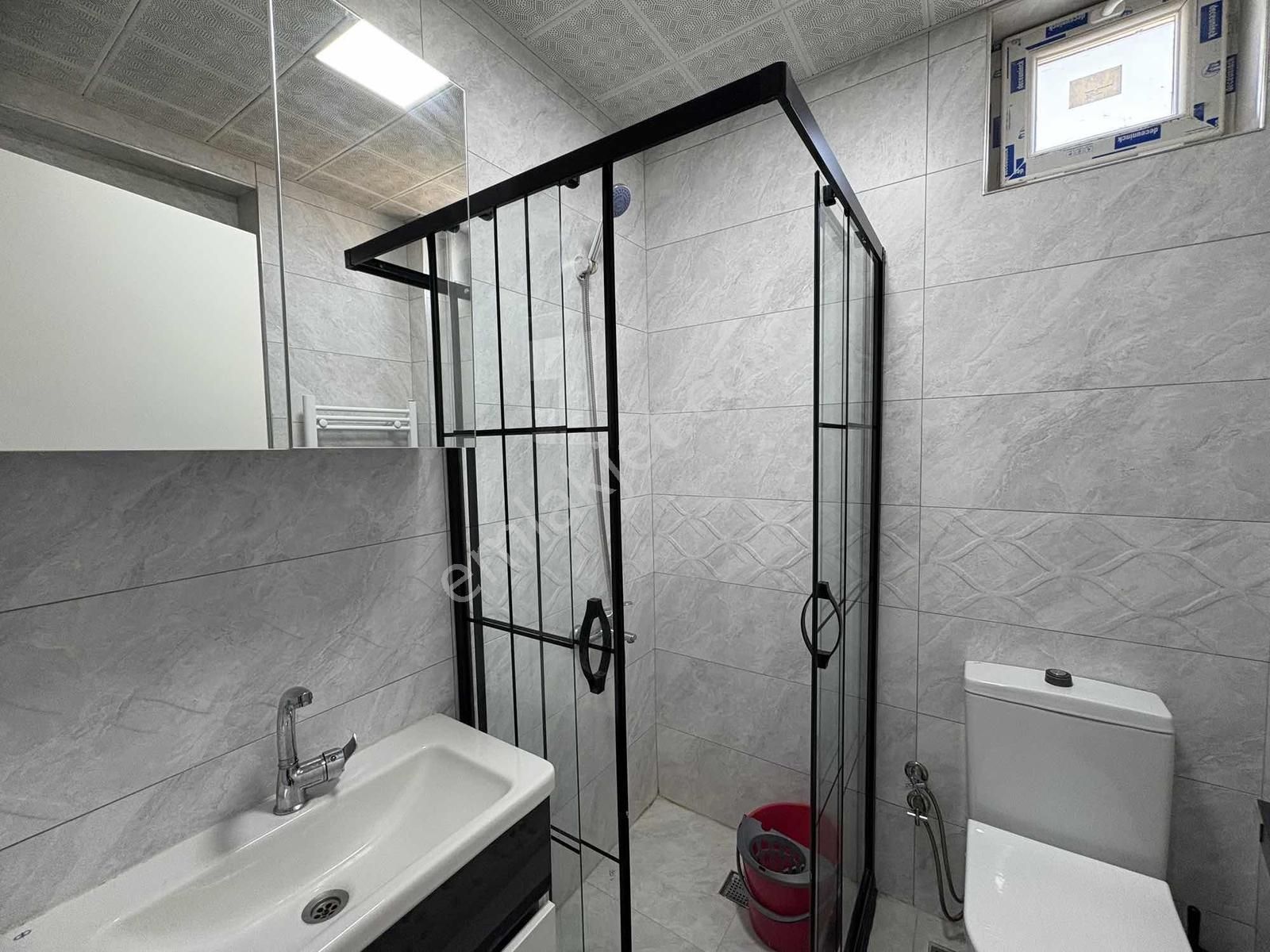 Alaçatı'dan İncek'te Ara Kat Sağlık Ocağı Bulvar Market Yanı 1+1 - Görsel 29