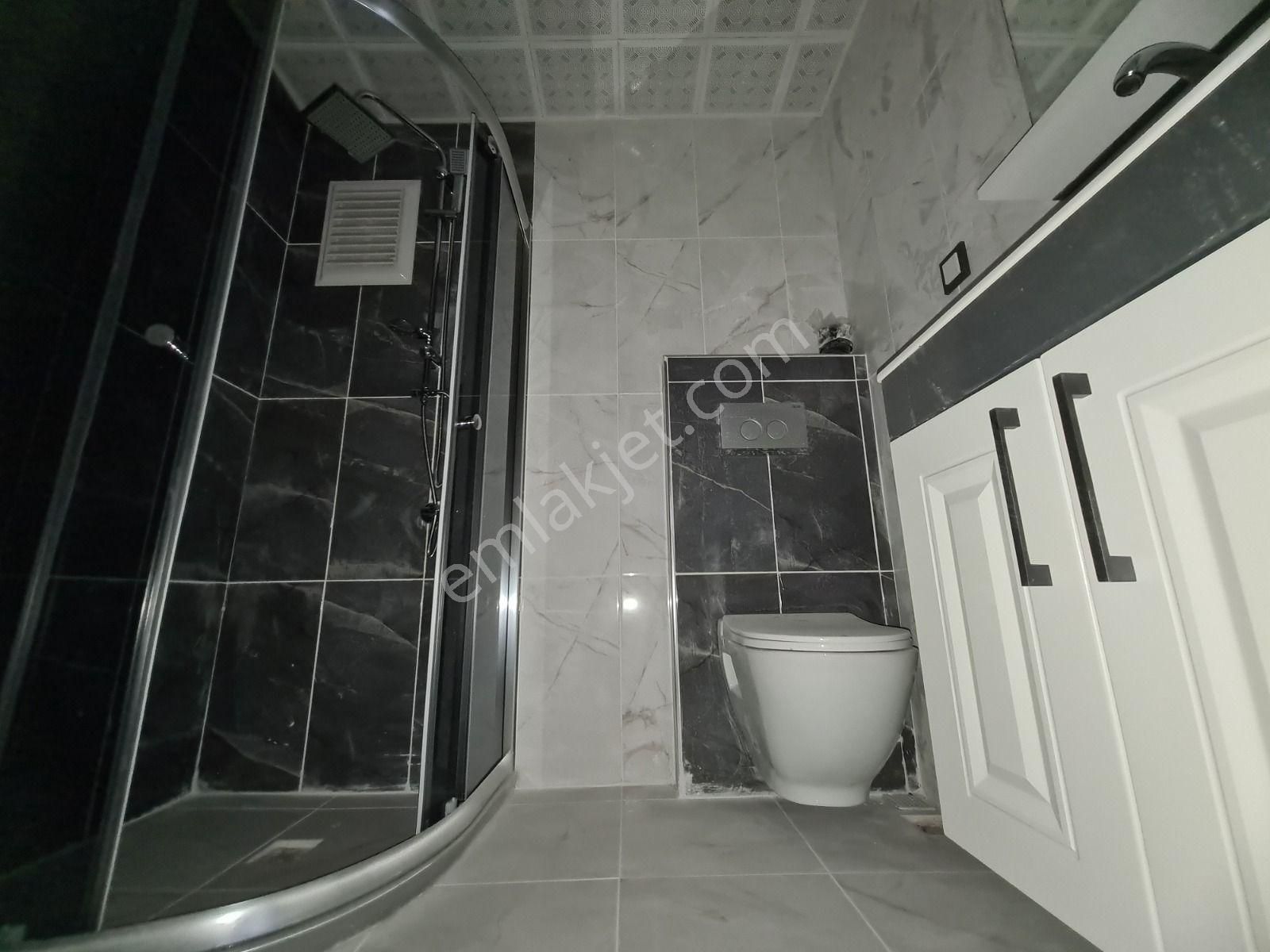 Ayvalı'da Çift Bloklu Sitede Cadde Üzeri 13.katta Sıfır 4+1 - Görsel 35