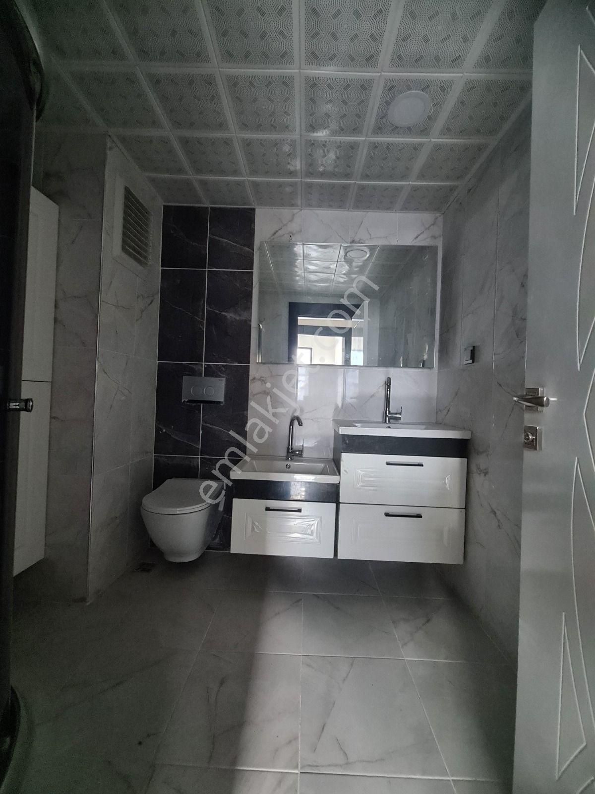 Ayvalı'da Çift Bloklu Sitede Cadde Üzeri 13.katta Sıfır 4+1 - Görsel 26