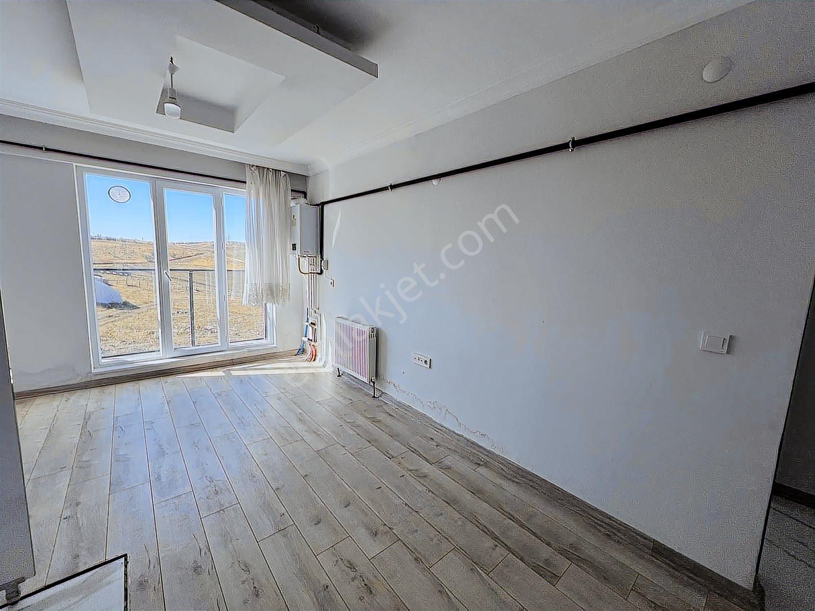 Alaçatı'dan/iskanlı/balkonlu/teraslı/3+1 Satılık Dubleks Daire - Görsel 3